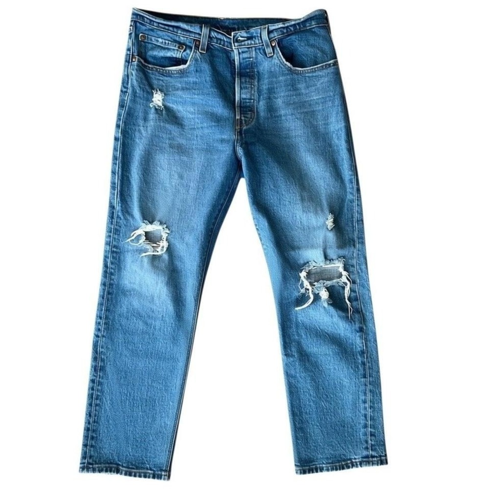 Levis 501 Crop Jeans 31x26 Distressed Button Fly Womens